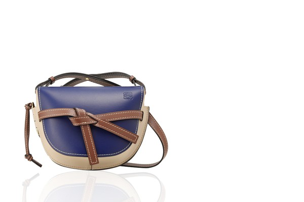 ロエベ LOEWE