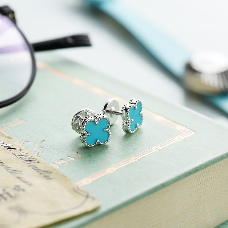 ヴァンクリーフ&アーペル ピアス・イヤリング